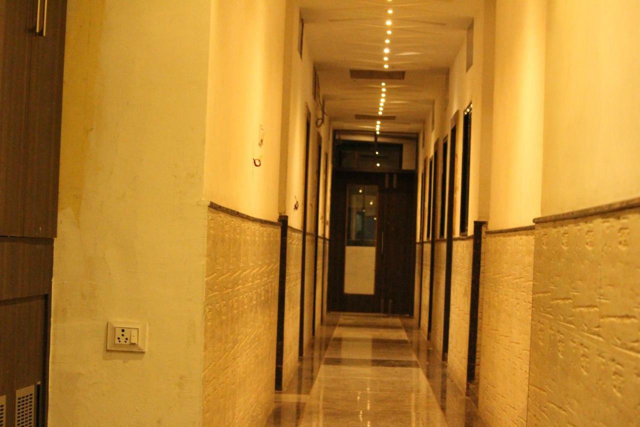 Super Hotel O Shri Shiva Palace Rāipur 외부 사진