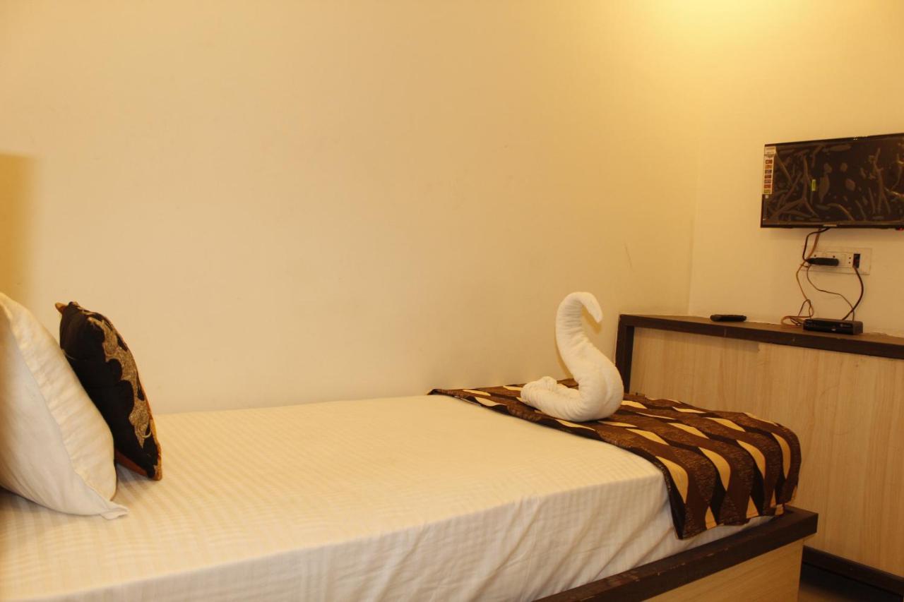 Super Hotel O Shri Shiva Palace Rāipur 외부 사진